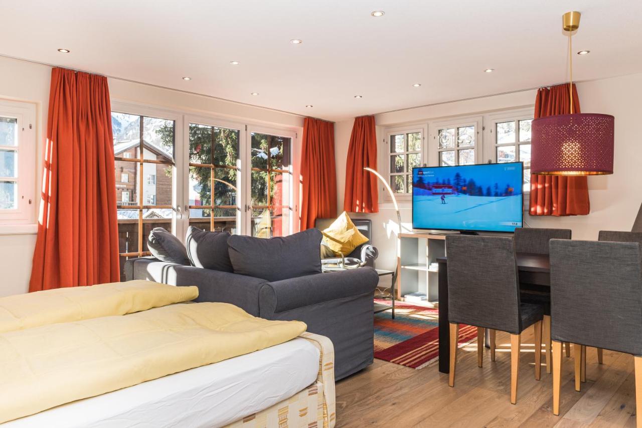 Village Apartment With Matterhorn View ツェルマット エクステリア 写真