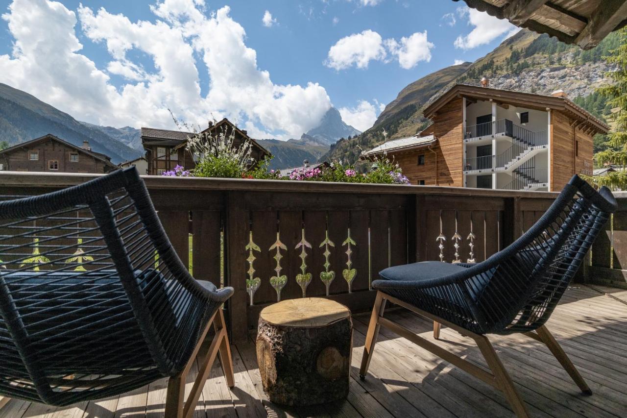 Village Apartment With Matterhorn View ツェルマット エクステリア 写真